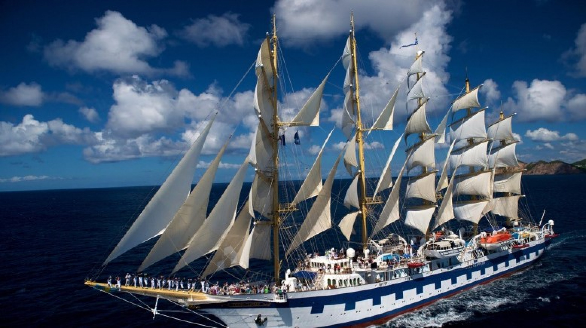 Tra Roma e Cannes a bordo della Royal Clipper 