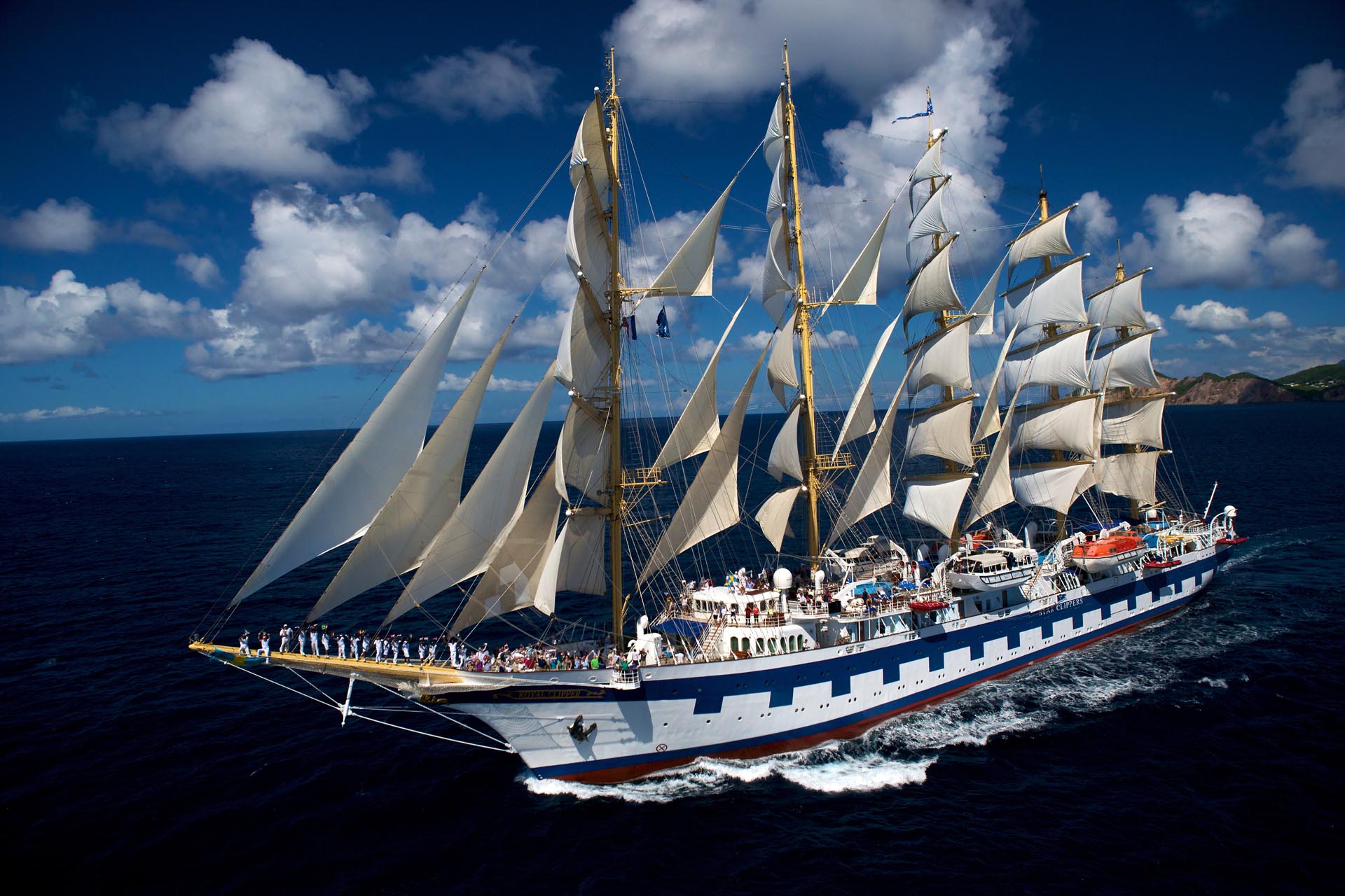 Tra Roma e Cannes a bordo della Royal Clipper 